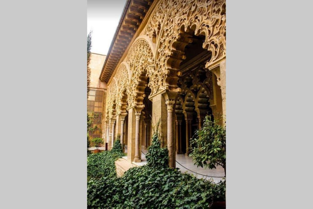Loft Mon Lägenhet Zaragoza Exteriör bild