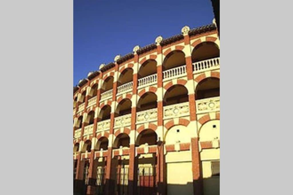 Loft Mon Lägenhet Zaragoza Exteriör bild